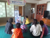 고성군, 어르신 키오스크 교육으로 디지털 세상 한걸음!