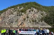 금산군 금강에 다슬기 20만 패 방류