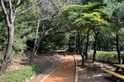 광명시, 맨발로 걷는 도심 속 힐링길 3곳 더 만든다