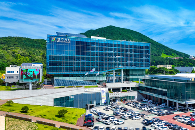 광주시, 광주사랑카드 할인율 상향 및 구매한도 대폭 확대…소상공인 매출 증대 기대
