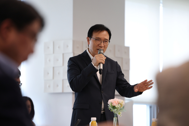 임태희 교육감, “직속기관 특성과 지역에 맞춰 미래교육청의 주요 정책 소화하는 역할 중요