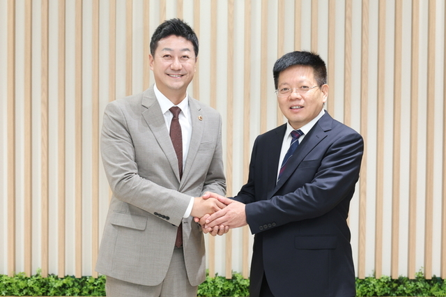 김진경 의장, 14일 중국 장쑤성 인민대표대회 우호대표단 접견... “우수정책 공유 등 공동협력으로 한중 협력 새로운 지평 열 것”