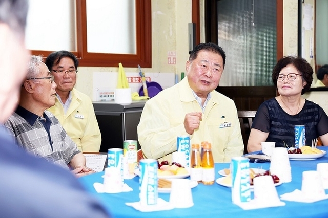 김경일 파주시장, 기록적 폭염 속 무더위쉼터 현장 점검