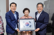 수원시, 한국보훈복지의료공단과 함께 독립유공자 후손 집수리 지원… 이재준 시장, 집들이 방문