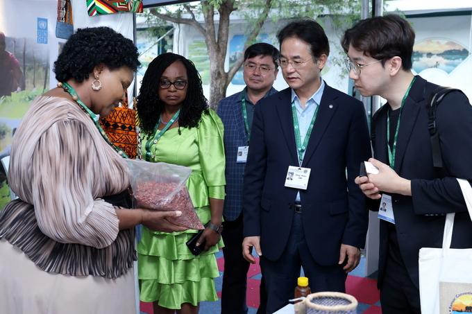 이동환 고양시장, 람사르총회서 UNDP·ADB 관계자와 잇따라 만나…“습지보전 위한 국제연대와 협력 강조
